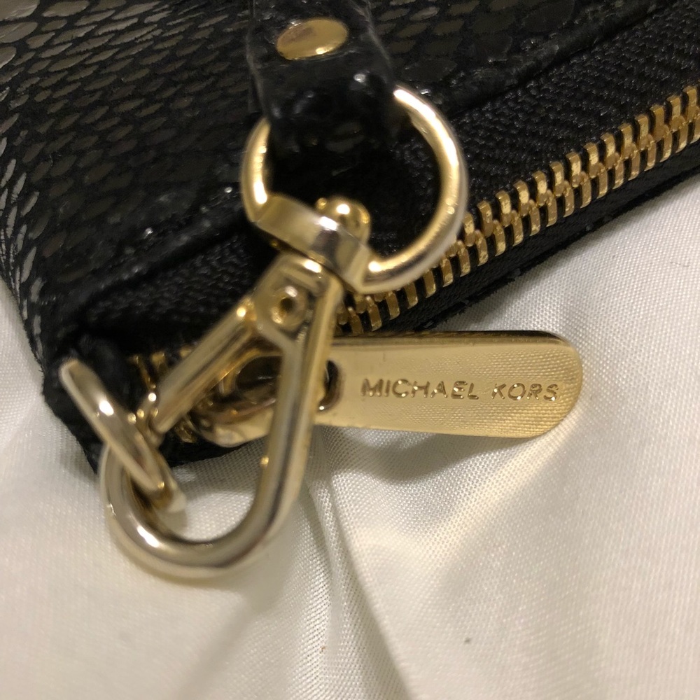 Michael Kors Black Snakeskin W/GH Wristlet - Picture 8 of 8